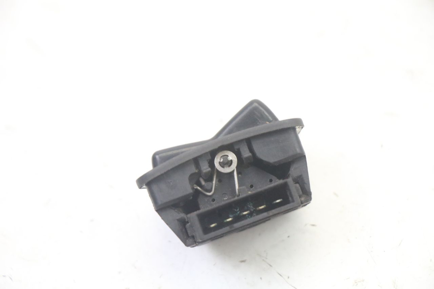 photo de INTERRUPTOR DE FAROL ALTO SYM FIDDLE 125 (2008 - 2010) - Zoom do estado de desgaste