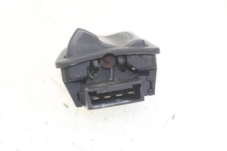 photo de COMANDO FAROL ALTO PIAGGIO FLY 2T 50 (2004 - 2017) - Zoom do estado de desgaste