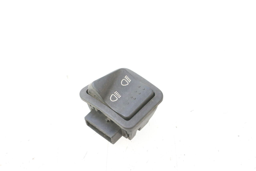 photo de COMANDO FAROL ALTO PIAGGIO FLY 2T 50 (2004 - 2017) - Detalhe da peça