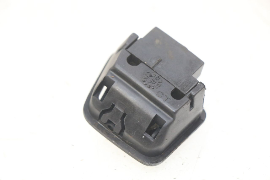 photo de COMANDO FAROL ALTO PIAGGIO FLY 100 (2006 - 2010) - Detalhe da peça