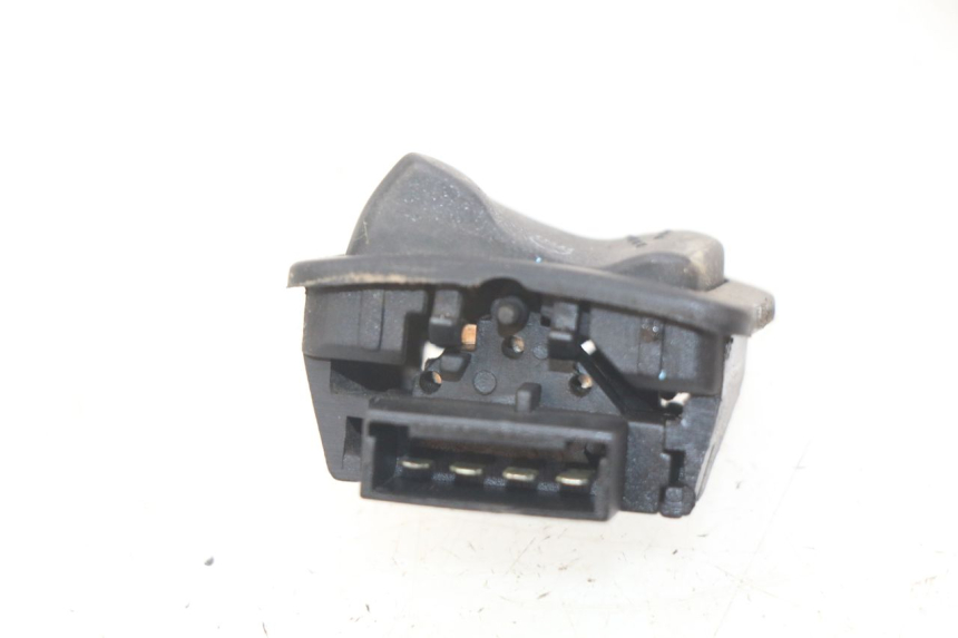 photo de COMANDO FAROL ALTO PIAGGIO FLY 100 (2006 - 2010) - Zoom do estado de desgaste