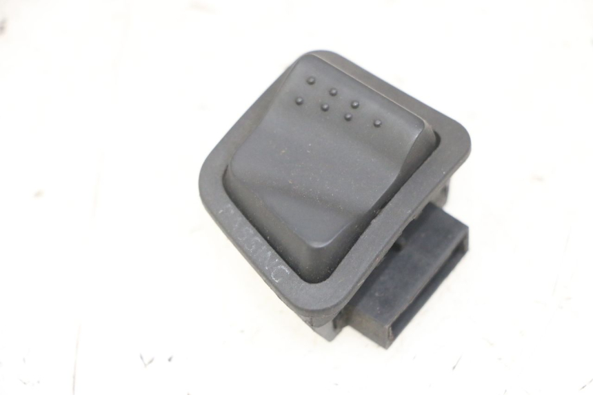 photo de COMUTADOR DE FAROL ALTO PIAGGIO IE MP3 YOURBAN 300 (2011 - 2016) - Vista principal