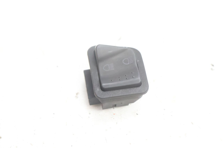 photo de INTERRUPTOR DO FAROL ALTO PIAGGIO LIBERTY 125 (1998 - 2008) - Detalhe da peça