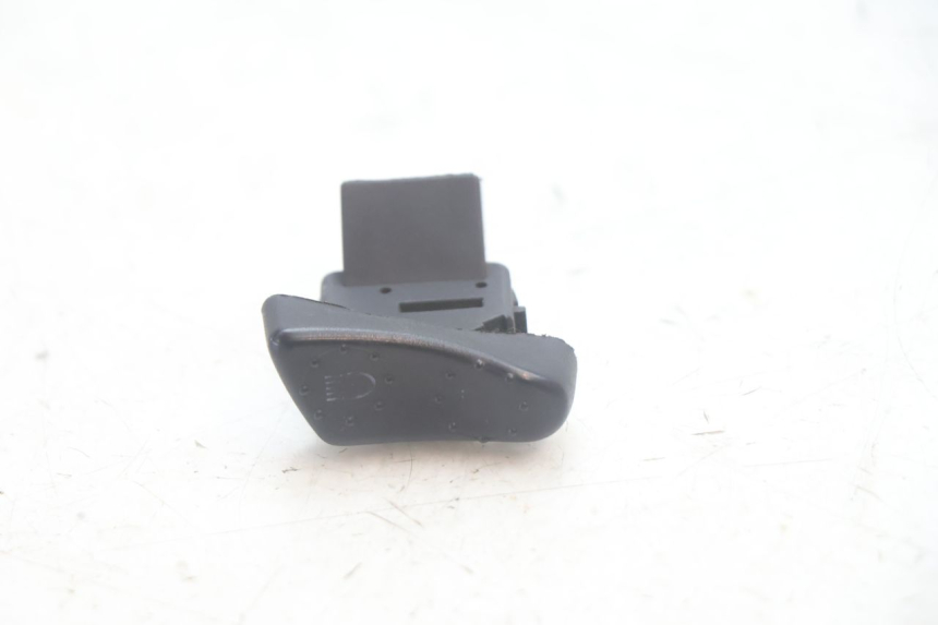 photo de INTERRUPTOR DE FAROL ALTO PIAGGIO LIBERTY 50 (1998 - 2003) - Vista principal