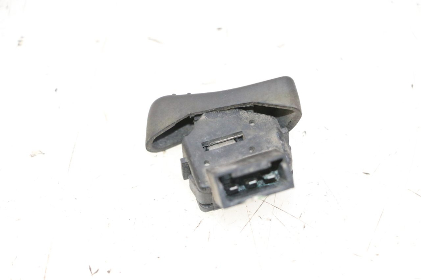 photo de COMANDO FAROL ALTO PIAGGIO LXV 4T 50 (2009 - 2013) - Zoom do estado de desgaste