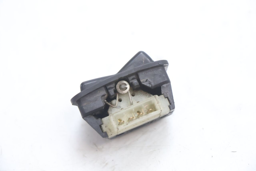 photo de INTERRUPTOR DE FAROL ALTO KYMCO MOVIE S 125 (2009 - 2018) - Outro ângulo de visão
