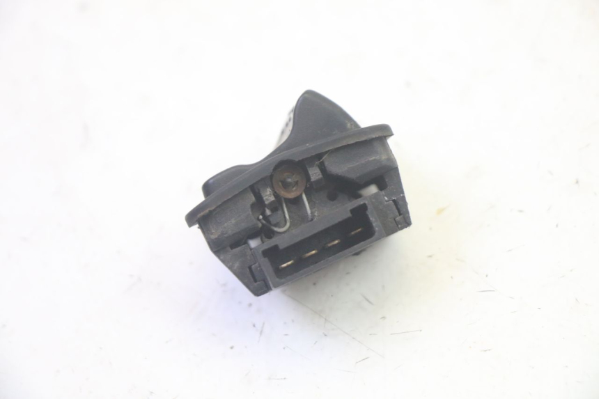 photo de INTERRUPTOR DE FAROL ALTO PIAGGIO MP3 LT 400 (2007 - 2012) - Outro ângulo de visão