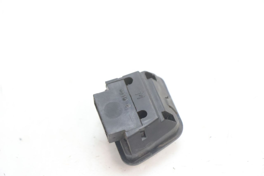photo de INTERRUPTOR DE FAROL ALTO PIAGGIO MP3 LT 300 (2010 - 2016) - Outro ângulo de visão