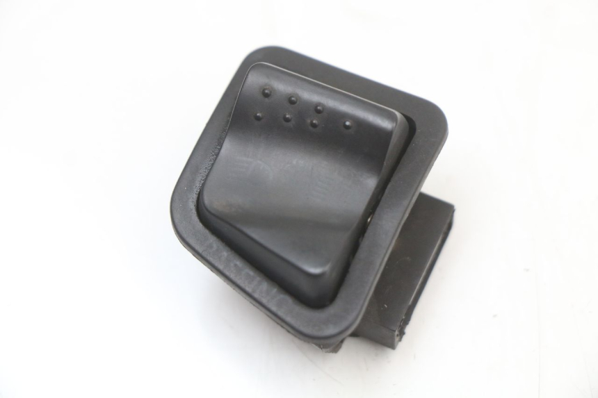 photo de COMUTADOR DE FAROL ALTO PIAGGIO MP3 125 (2006 - 2014) - Vista principal