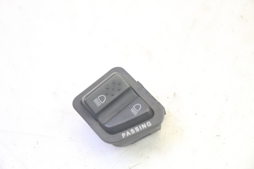 photo de COMANDO FAROL ALTO PIAGGIO MP3 500 (2016 - 2018) - Vista principal