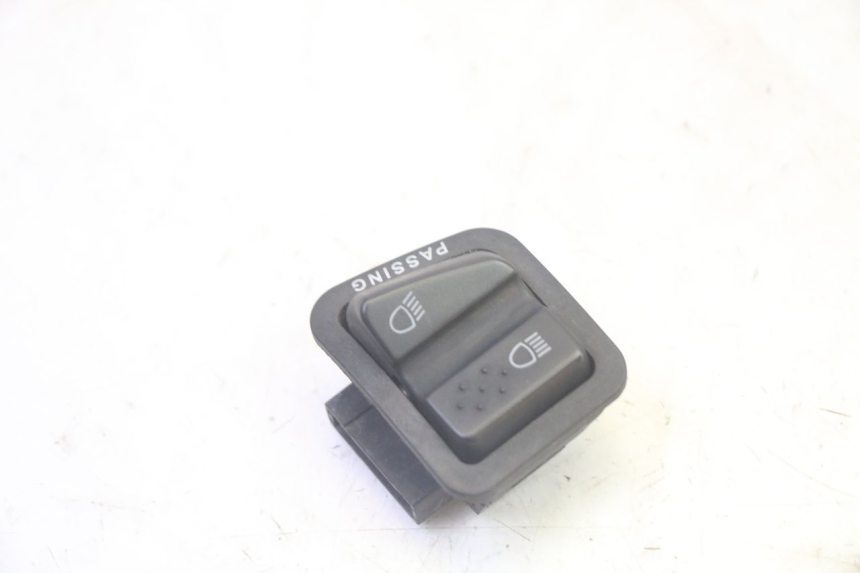 photo de COMANDO FAROL ALTO PIAGGIO MP3 500 (2016 - 2018) - Detalhe da peça