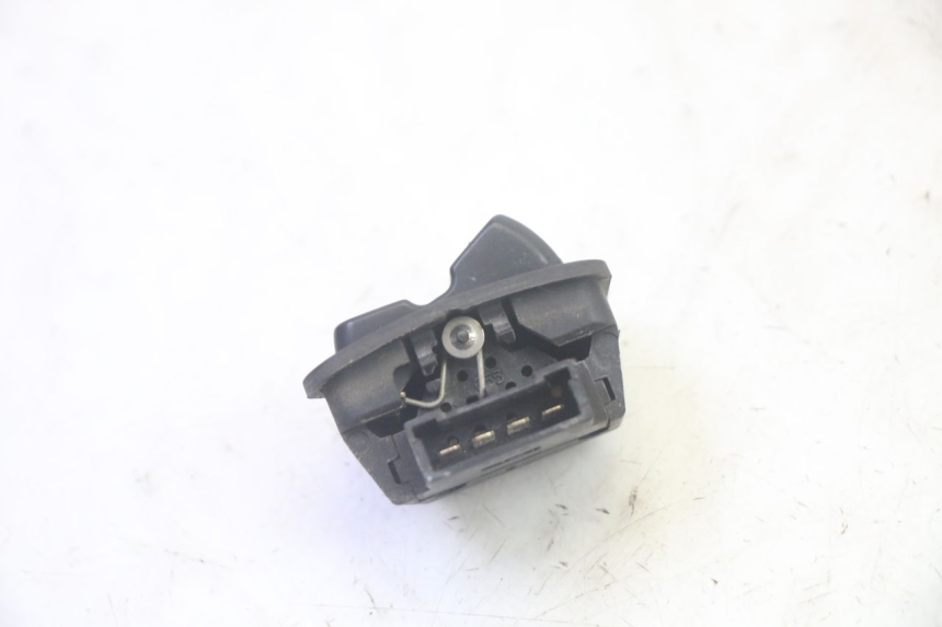 photo de COMANDO FAROL ALTO PIAGGIO MP3 500 (2016 - 2018) - Zoom do estado de desgaste