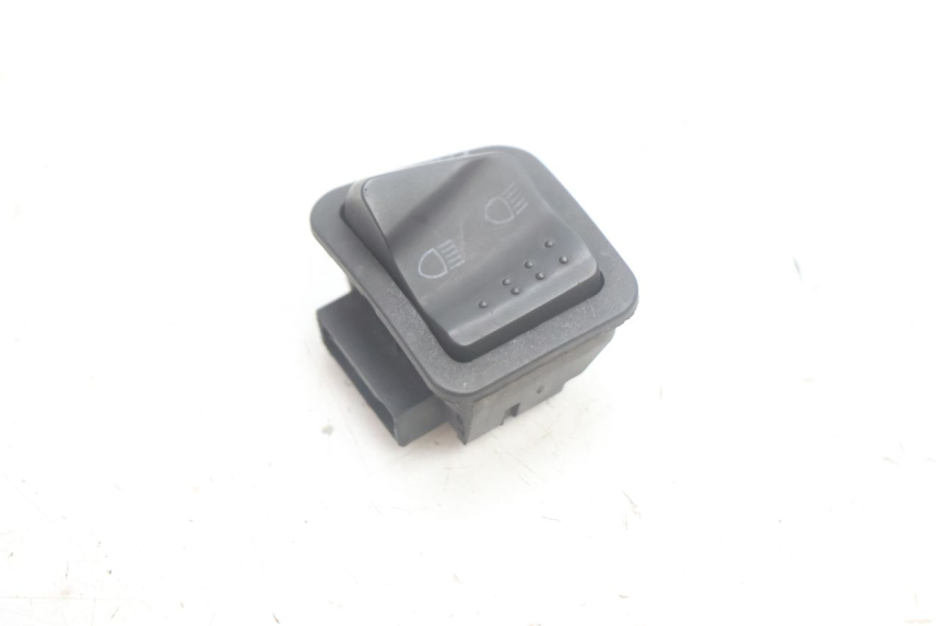 photo de COMUTADOR DE FAROL ALTO PIAGGIO MP3 125 (2006 - 2014) - Detalhe da peça