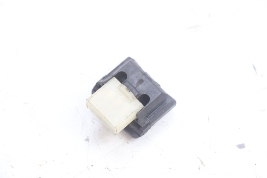 photo de INTERRUPTOR DE FAROL ALTO YAMAHA NEO'S NEOS 2T 50 (1998 - 2007) - Zoom do estado de desgaste