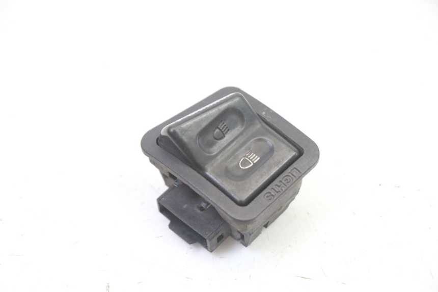 photo de COMANDO FAROL ALTO KYMCO LIKE 4T 50 (2019 - 2025) - Detalhe da peça