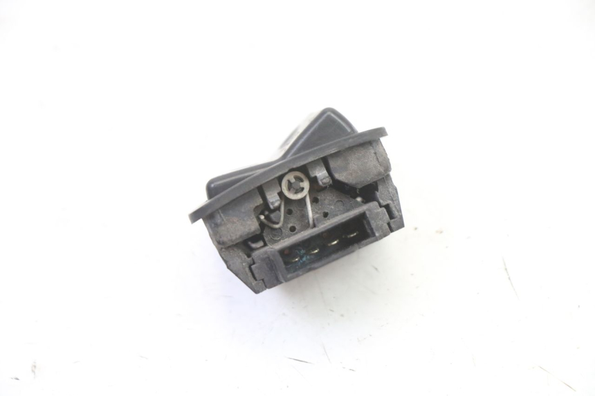 photo de COMANDO FAROL ALTO KYMCO LIKE 4T 50 (2019 - 2025) - Zoom do estado de desgaste