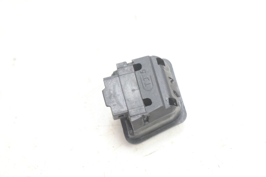 photo de COMANDO FAROL ALTO KYMCO LIKE 4T 50 (2019 - 2025) - Outro ângulo de visão