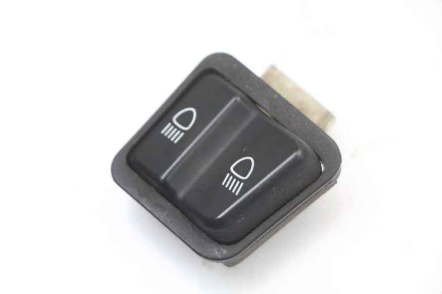 photo de COMANDO FAROL ALTO HONDA NHX LEAD 110 (2008 - 2010) - Zoom do estado de desgaste