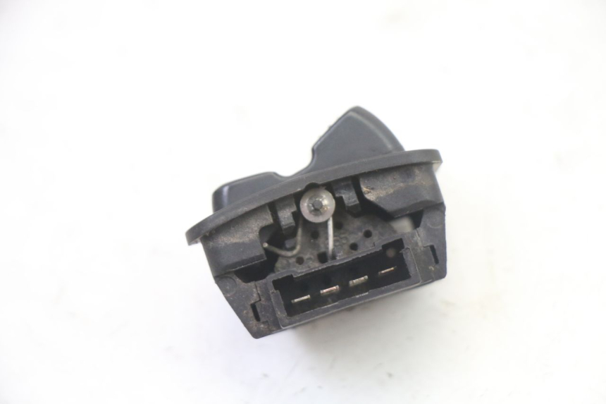 photo de COMANDO FAROL ALTO PIAGGIO NRG POWER PUREJET 50 (2018 - 2021) - Zoom do estado de desgaste