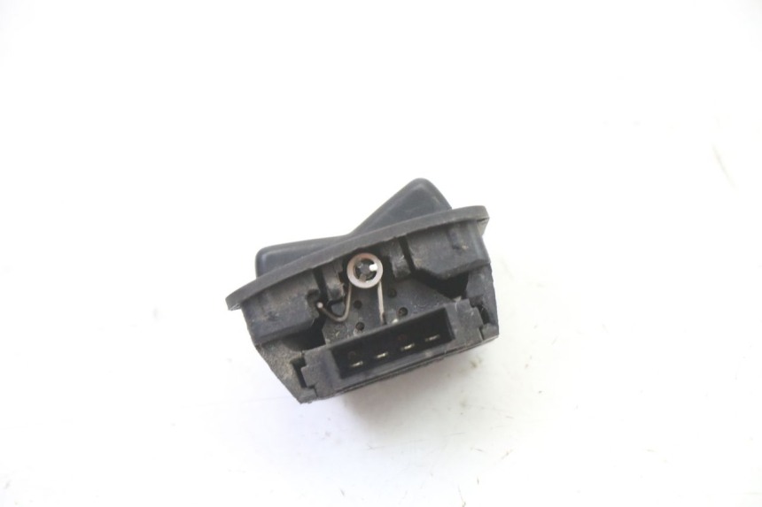 photo de COMANDO FAROL ALTO SYM ORBIT 2 4T 50 (2008 - 2017) - Zoom do estado de desgaste