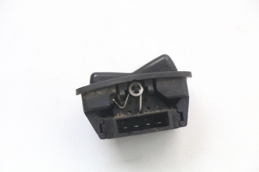 photo de INTERRUPTOR DO FAROL ALTO SYM ORBIT 50 (2008 - 2010) - Zoom do estado de desgaste