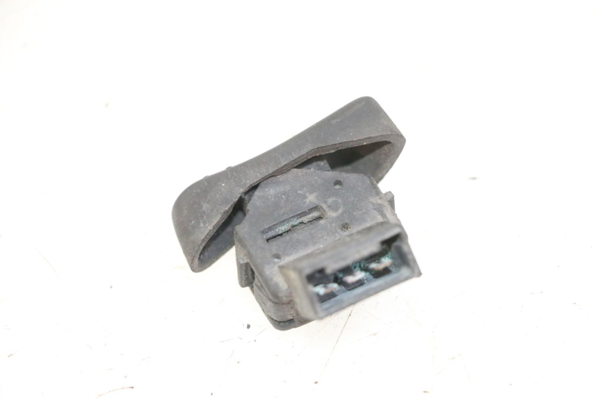 photo de COMUTADOR DE FAROL ALTO PIAGGIO VESPA GRANTURISMO 200 (2004 - 2005) - Zoom do estado de desgaste