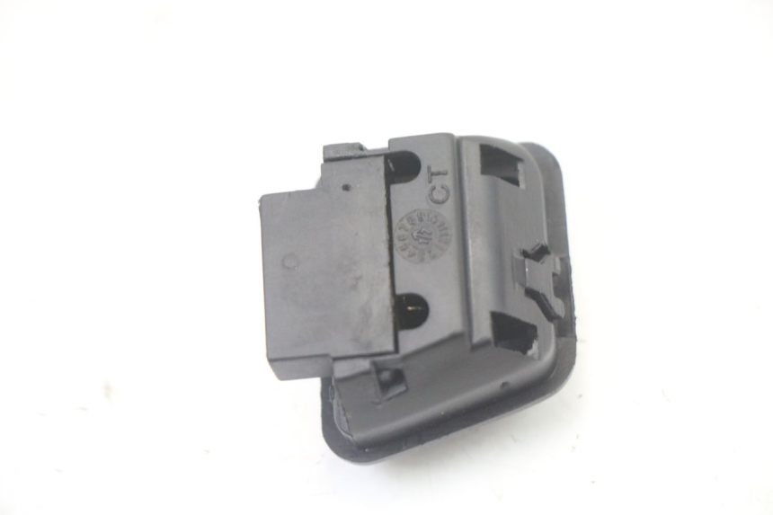 photo de COMANDO FAROL ALTO PIAGGIO ZIP 4T 50 (2018 - 2020) - Outro ângulo de visão