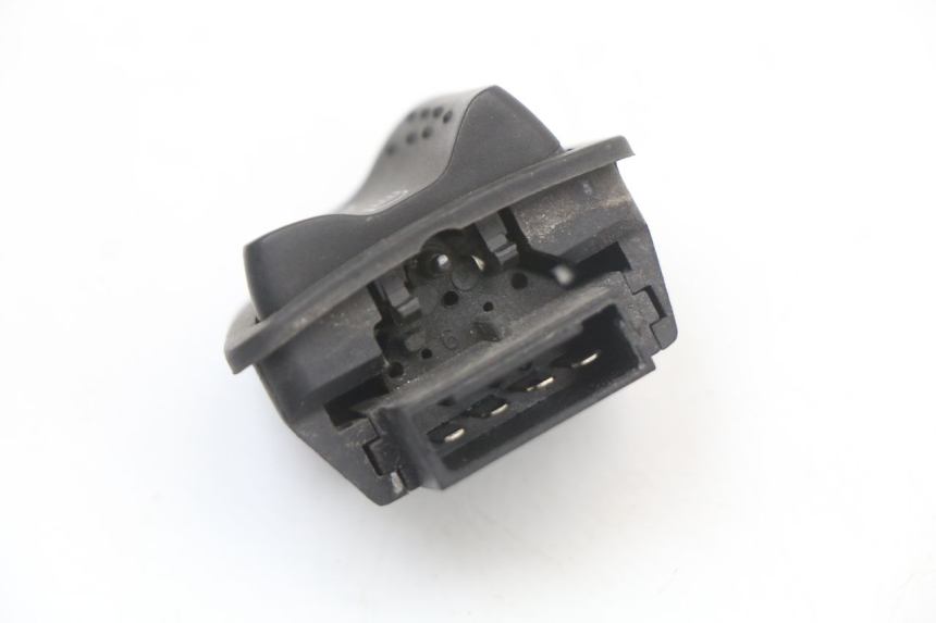 photo de COMANDO FAROL ALTO GILERA RUNNER SP 50 (2009 - 2017) - Zoom do estado de desgaste