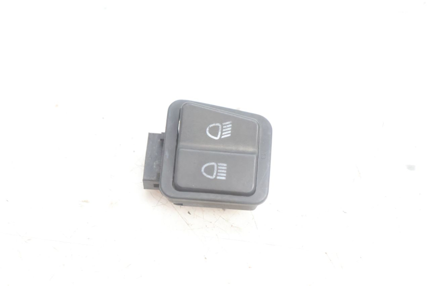 photo de INTERRUPTOR DE FAROL ALTO JM MOTORS SANTANA EVO 50 (2024 - 2026) - Vista principal