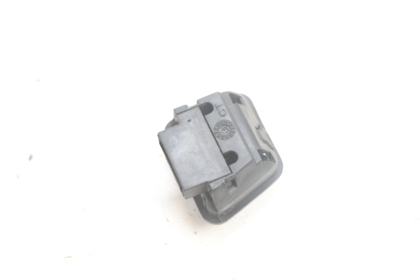 photo de COMANDO FAROL ALTO APRILIA SR 2T 50 (2012 - 2017) - Outro ângulo de visão