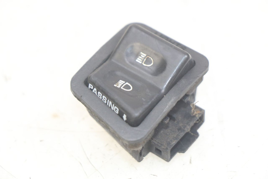 photo de INTERRUPTOR DE FAROL ALTO PEUGEOT TWEET 4T 50 (2018 - 2022) - Vista principal