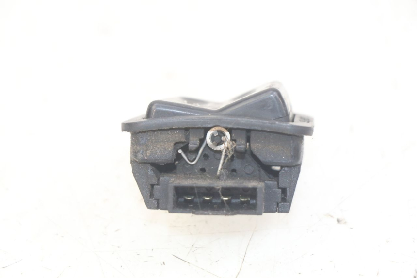photo de INTERRUPTOR DE FAROL ALTO PEUGEOT TWEET 4T 50 (2018 - 2022) - Detalhe da peça