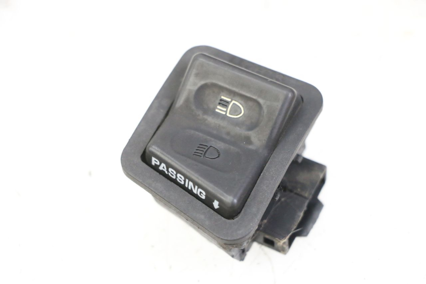 photo de INTERRUPTOR DE FAROL ALTO PEUGEOT TWEET 4T 50 (2018 - 2022) - Vista principal