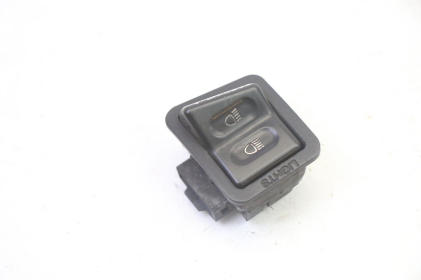 photo de INTERRUPTOR DE FAROL ALTO PEUGEOT TWEET 4T 50 (2018 - 2022) - Detalhe da peça