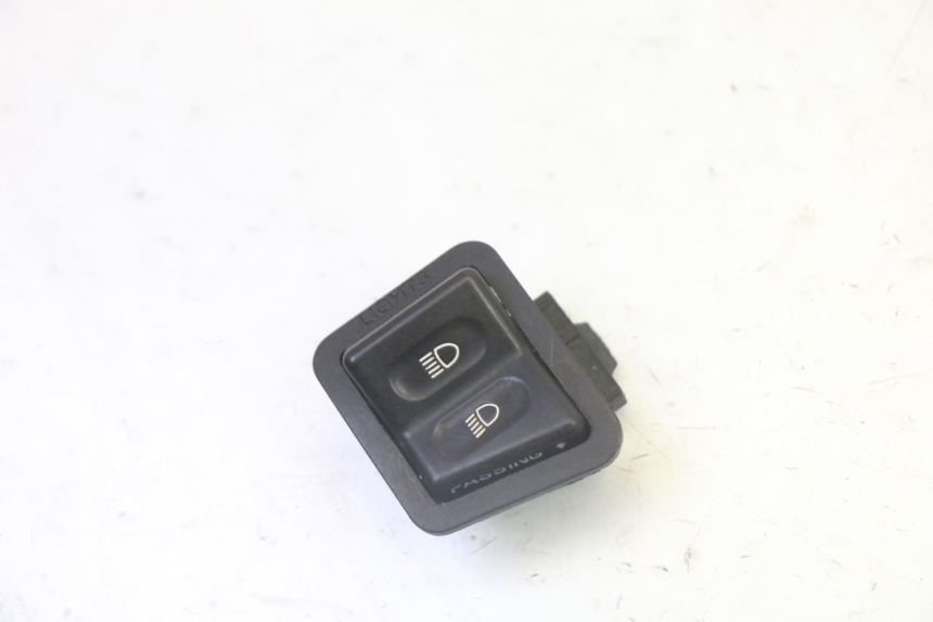 photo de COMANDO FAROL ALTO PEUGEOT TWEET PRO CARGO 50 (2018 - 2022) - Vista principal