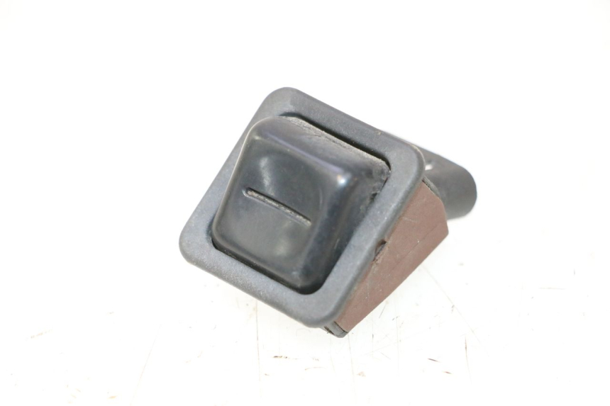 photo de INTERRUPTOR DO FAROL ALTO PIAGGIO TYPHOON 50 (2000 - 2009) - Vista principal