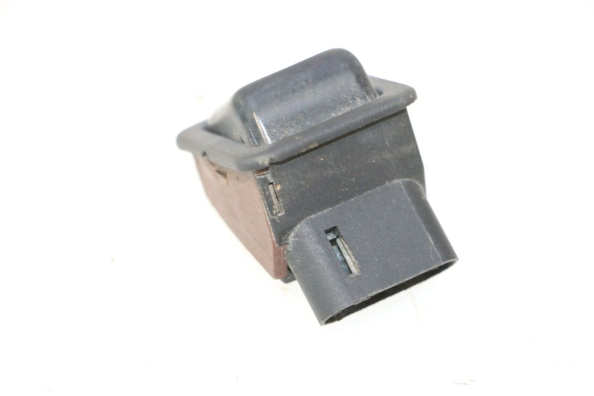 photo de INTERRUPTOR DO FAROL ALTO PIAGGIO TYPHOON 50 (2000 - 2009) - Outro ângulo de visão