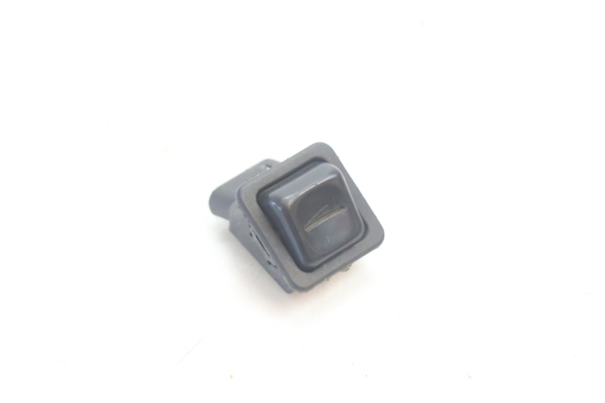 photo de INTERRUPTOR DO FAROL ALTO PIAGGIO TYPHOON 50 (1993 - 1999) - Vista principal