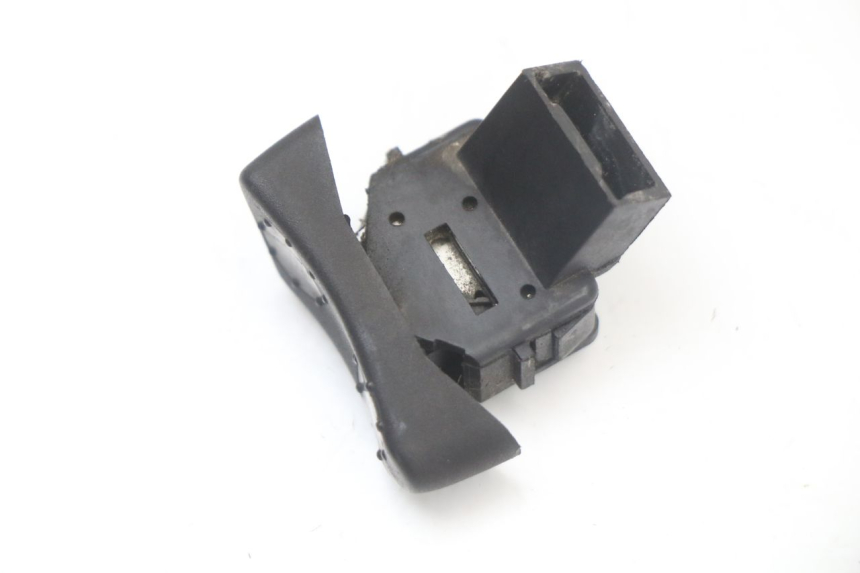 photo de COMANDO FAROL ALTO PIAGGIO VESPA LX 2T 50 (2005 - 2013) - Detalhe da peça