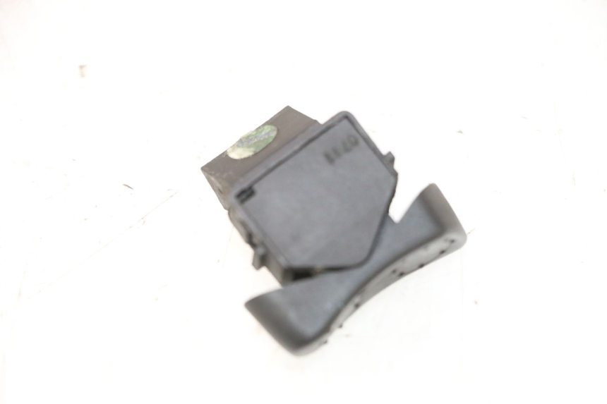 photo de COMANDO FAROL ALTO PIAGGIO VESPA LX 2T 50 (2005 - 2013) - Detalhe da peça