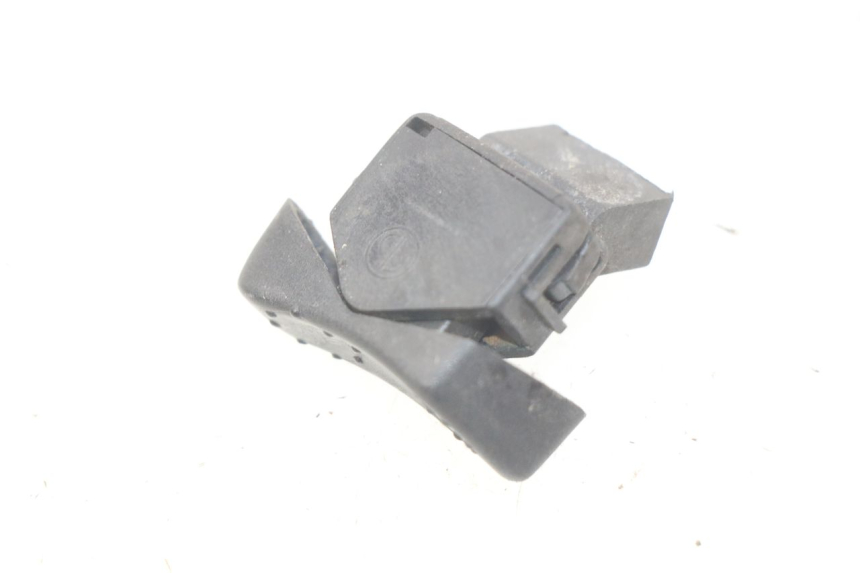 photo de COMANDO FAROL ALTO PIAGGIO VESPA LX 125 (2005 - 2010) - Detalhe da peça