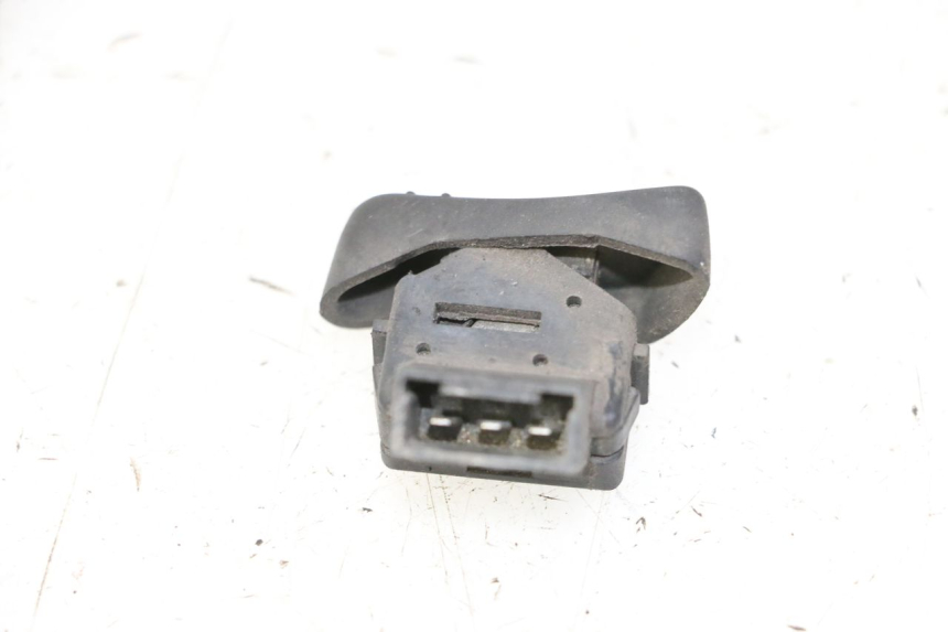 photo de INTERRUPTOR DO FAROL ALTO PIAGGIO VESPA S 2T 50 (2007 - 2014) - Zoom do estado de desgaste