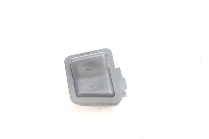 photo de INTERRUPTOR DE FAROL ALTO YAMAHA XMAX X-MAX 125 (2006 - 2009) - Vista principal