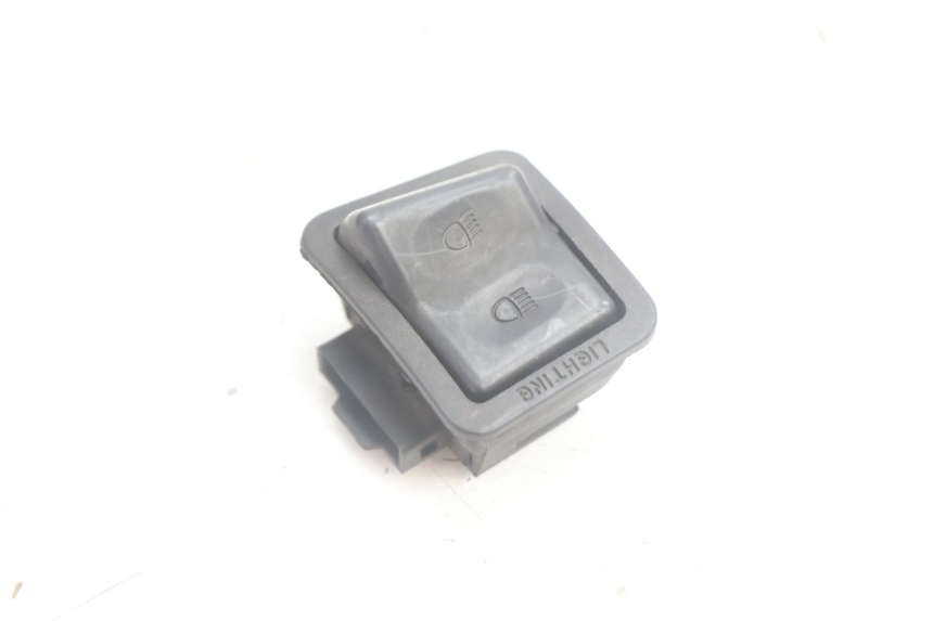 photo de INTERRUPTOR DE FAROL ALTO YAMAHA XMAX X-MAX 125 (2006 - 2009) - Detalhe da peça
