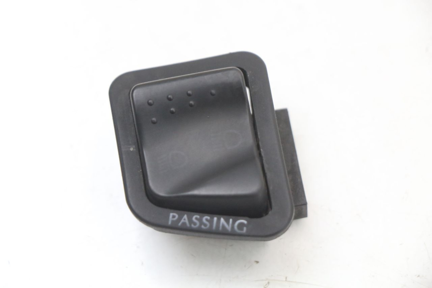 photo de COMANDO FAROL ALTO PIAGGIO X8 125 (2004 - 2007) - Vista principal