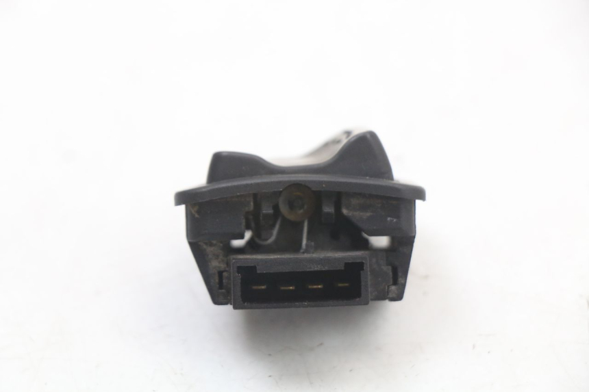 photo de COMANDO FAROL ALTO PIAGGIO X8 125 (2004 - 2007) - Zoom do estado de desgaste