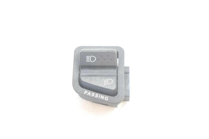 photo de INTERRUPTOR DE FAROL ALTO PIAGGIO X9 AMALFI 180 (2000 - 2003) - Vista principal