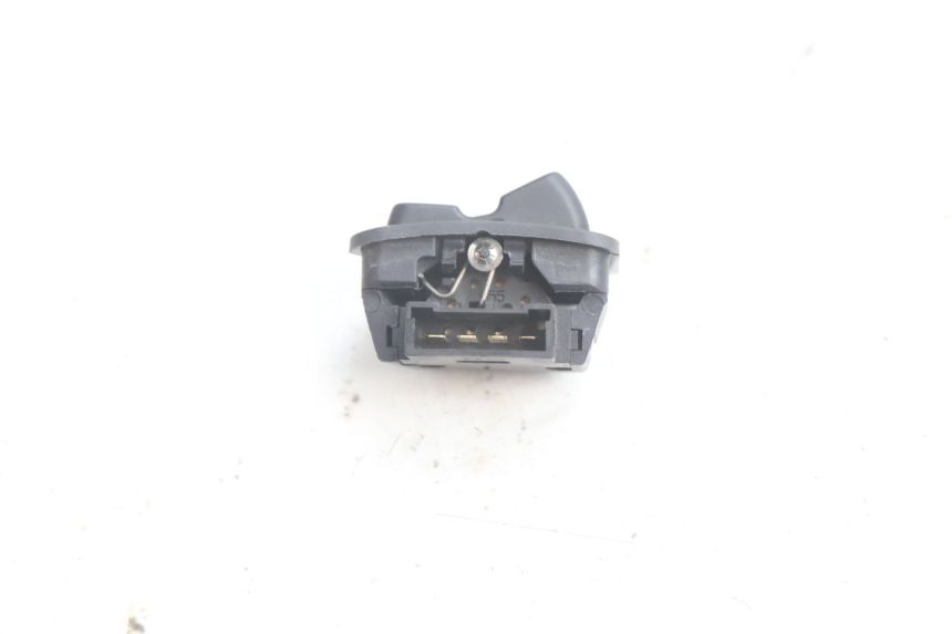 photo de INTERRUPTOR DE FAROL ALTO PIAGGIO X9 EVOLUTION 125 (2003 - 2007) - Zoom do estado de desgaste