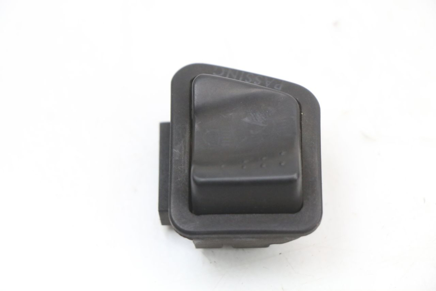 photo de INTERRUPTOR DO FAROL ALTO PIAGGIO X9 125 (2000 - 2003) - Detalhe da peça