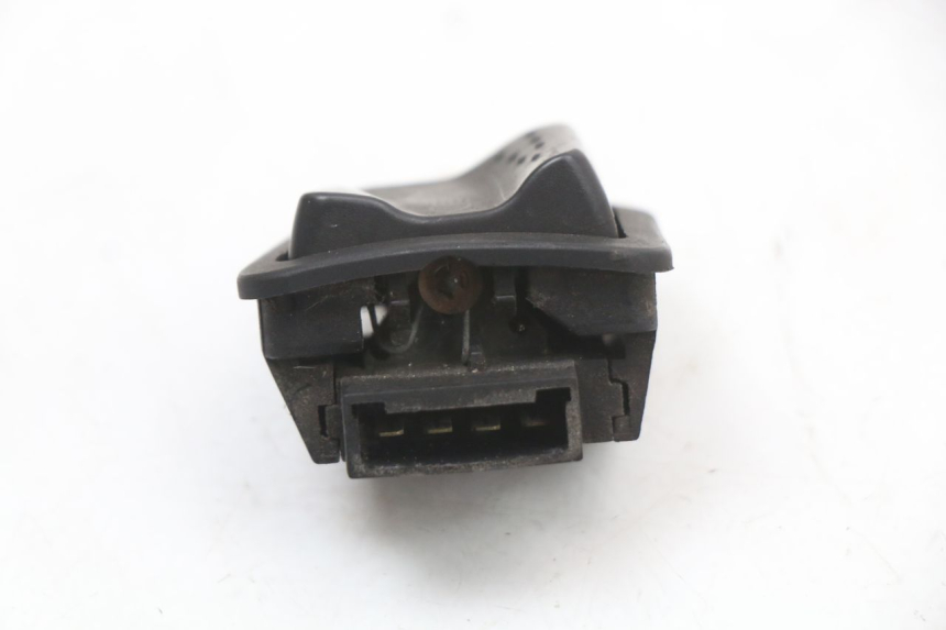 photo de INTERRUPTOR DO FAROL ALTO PIAGGIO X9 125 (2000 - 2003) - Zoom do estado de desgaste